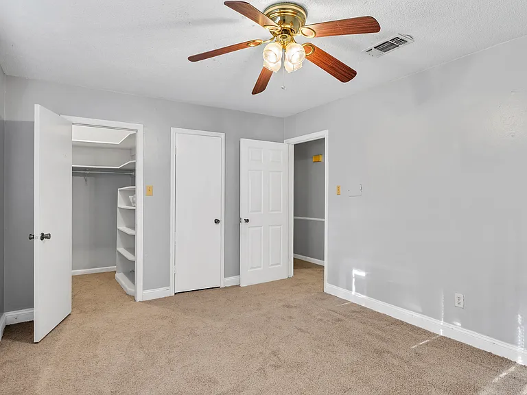 334 Fendler Pkwy — Photo 11