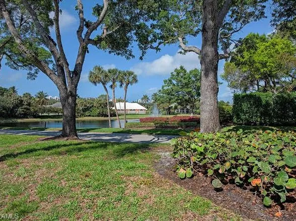 853 Tanbark DR #103, NAPLES, FL 34108