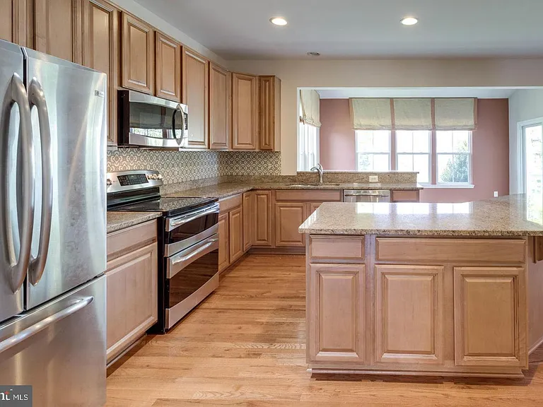 12760 Manor Hall Ct — Photo 10