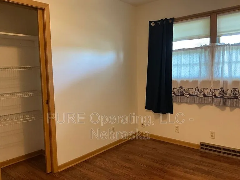 7602 Parker St — Photo 31