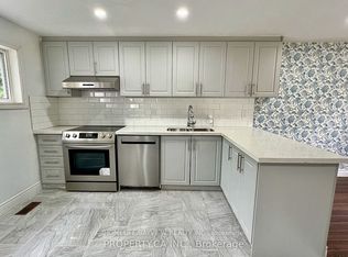 8 Elm Ridge Acres Rd, Markham, ON L3T 1W3