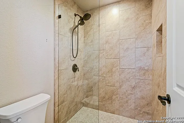 1216 Canyon Lake Dr — Photo 27