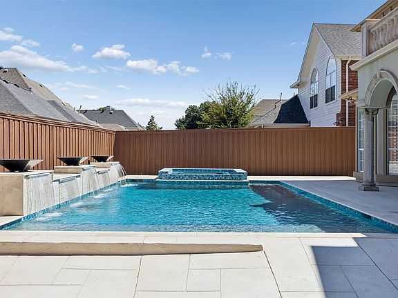 2nd image of 5107 Scarborough Ln