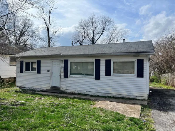 10105 Duke Dr, Saint Louis, MO 63136