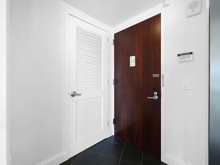 1701 Park Ave #1012 — Photo 6