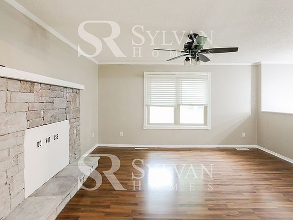 5th image of 1909 SW 5th St