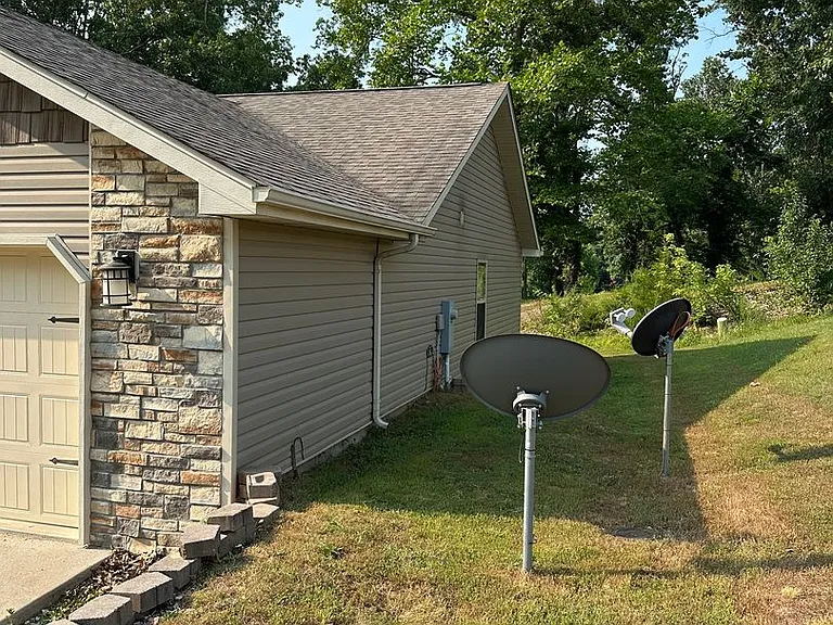 335 Lyle Curtis Cir — Photo 71