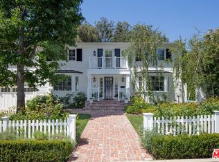 305 Homewood Rd, Los Angeles, CA 90049