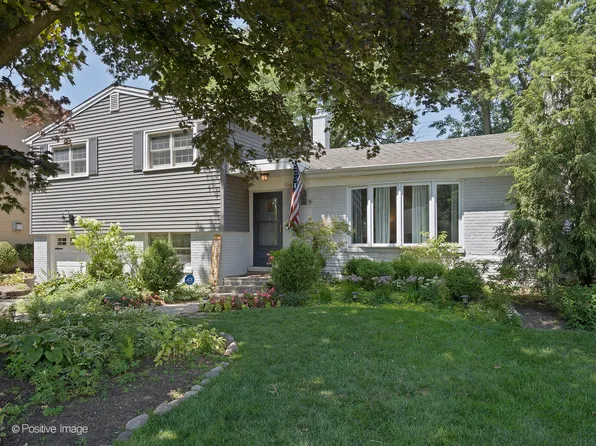 108 Byrd Ct, Clarendon Hills, IL 60514