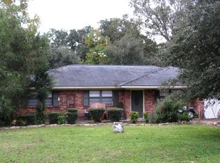 6511 Spencer Dr, Jones Creek, TX 77541