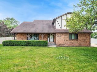 180 Pine Dale Dr, Swansea, IL
