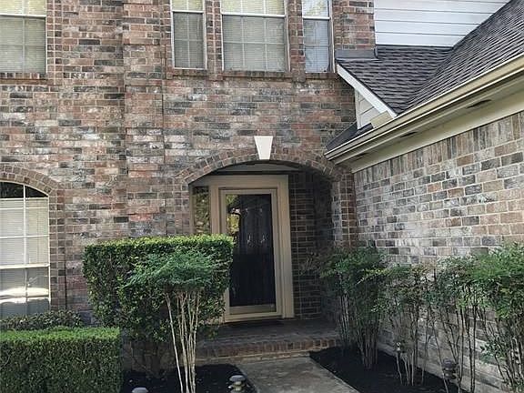 2nd image of 2814 Foxden Dr