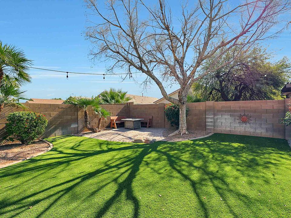1st image of 8001 W Quail Ave