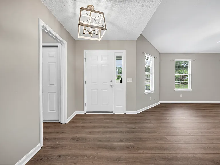 103 Walnut Grove Cir — Photo 38
