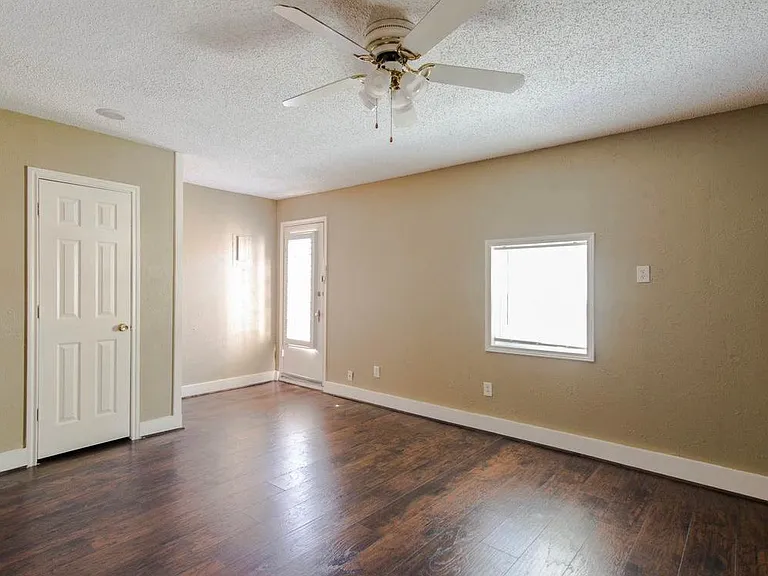 830 E Linda Dr — Photo 10