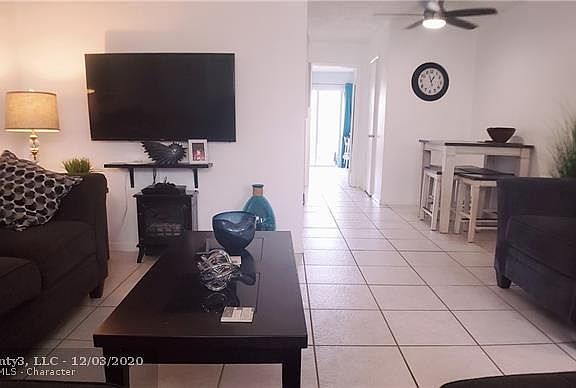 4th image of 15600 NE 6th Ave APT 16D