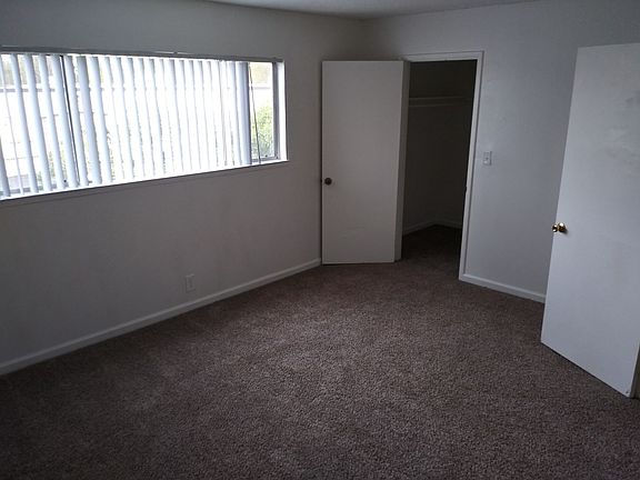 3rd image of 4661 Orange Grove Ave APT 1