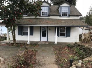 211 Puyallup St, Steilacoom, WA 98388