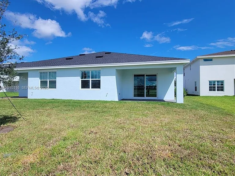 1689 Whistlegrass Ln — Photo 3