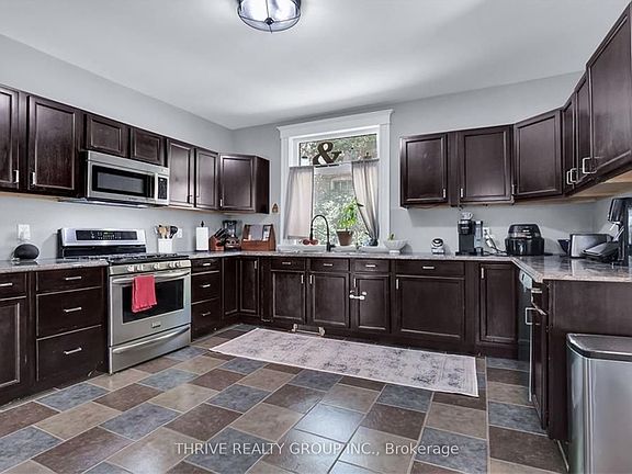 4th image of 7095 Longwoods Rd