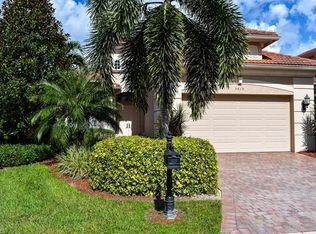 5612 Hammock Isles Dr, Naples, FL 34119