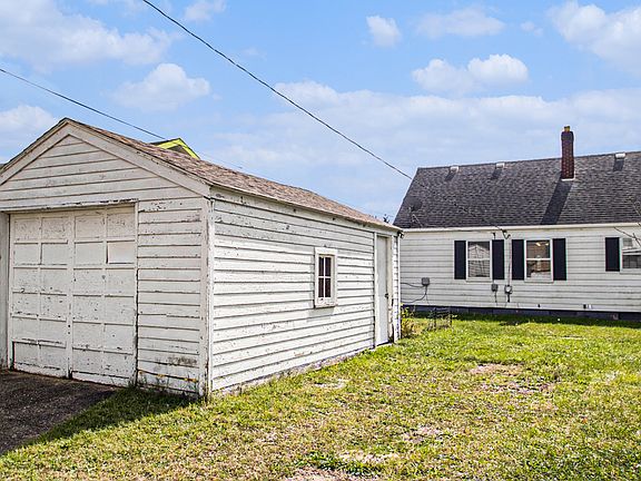 5th image of 1445 Mishawaka Ave