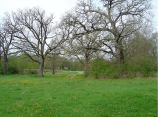 6N757 Dunham Rd, Wayne, IL 60184