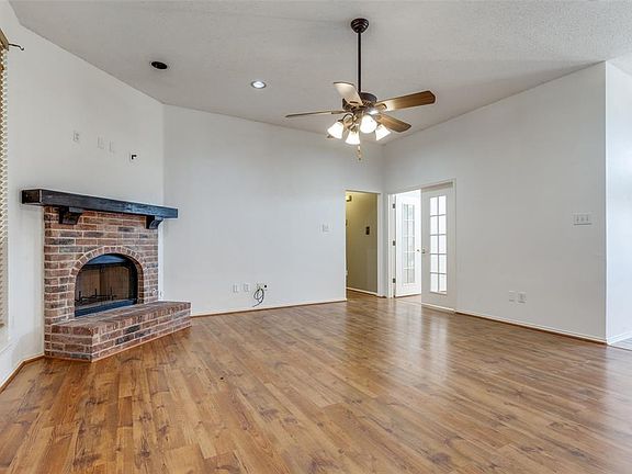 5th image of 2300 Lesley Ln