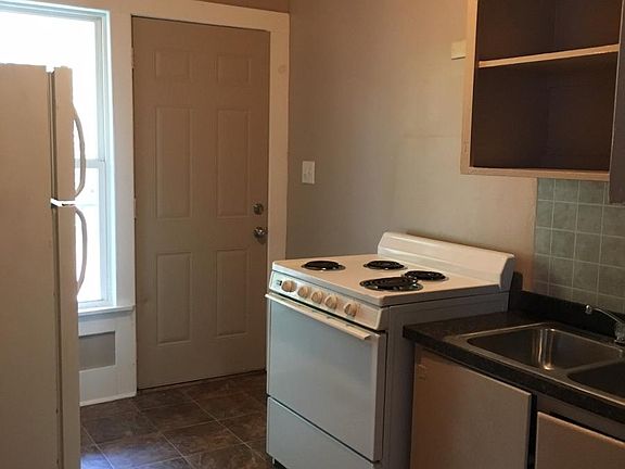5th image of 518 Jackson St W #522