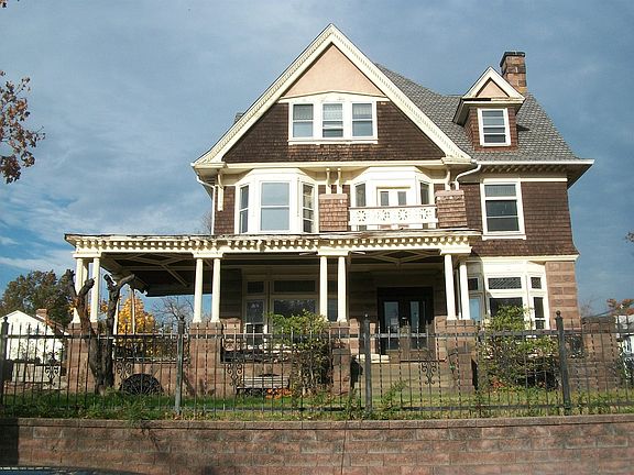 4th image of 231-237 Elwood Ave