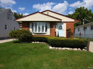 1174 Princeton Rd, Berkley, MI 48072