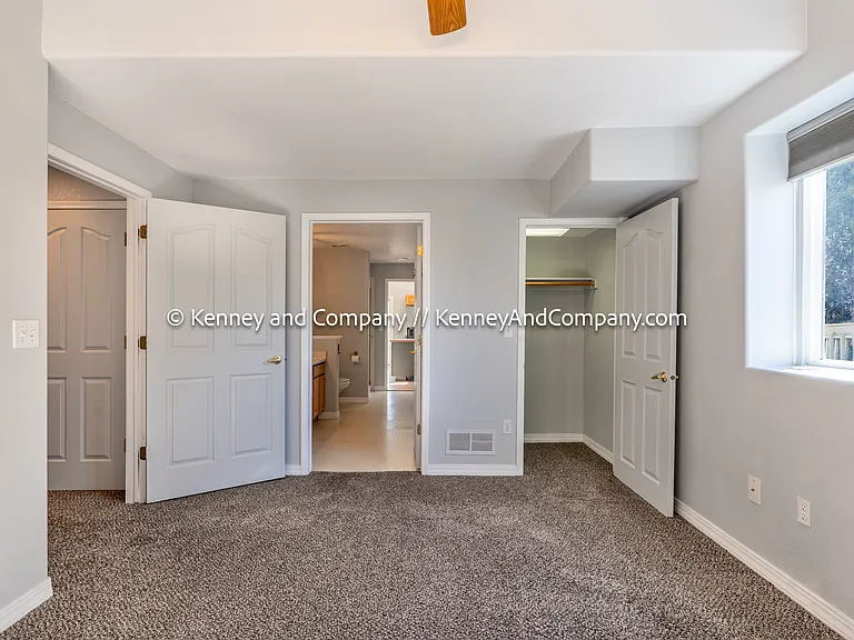 4715 Paramount Pl — Photo 12