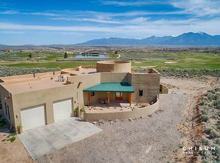 9 Chamisa Dr, Ranchos De Taos, NM 87557