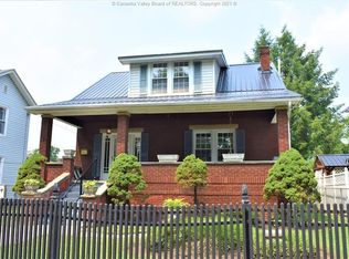 214 5th Ave, Saint Albans, WV 25177