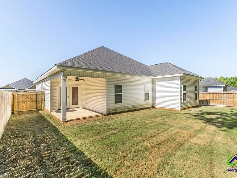 113 Garrett Ln — Photo 27