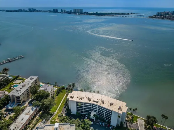 55 Rogers St APT 402, Clearwater, FL 33756