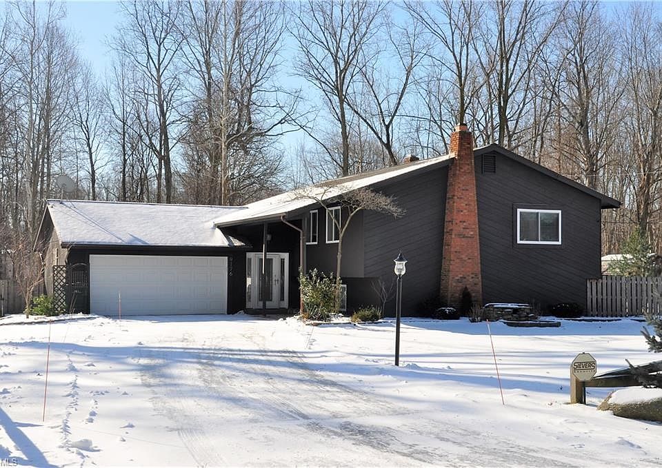 Welcome Home to 9176 Luoem Trail in Mentor.