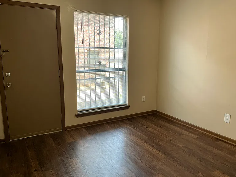 375 Stilley Rd #100 — Photo 9