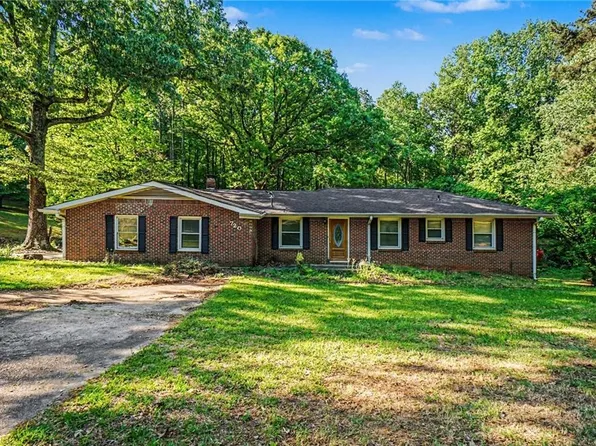 720 Pebblebrook Rd SE, Mableton, GA 30126
