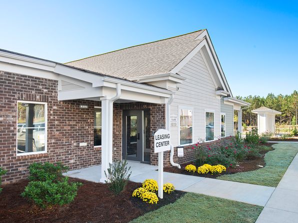 West Point Village, 1601 Village Way, West Pt, GA 31833