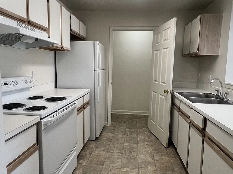 Wesley Place Apartments at Lawrenceville — Photo 61
