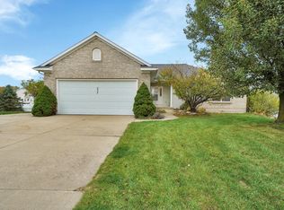 2527 Willow Creek Ct, Jenison, MI 49428