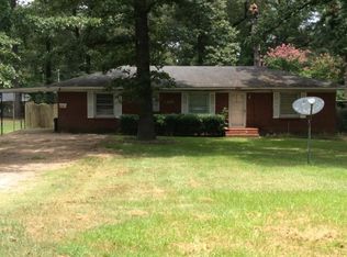 202 Oakdale Ave, Bastrop, LA 71220