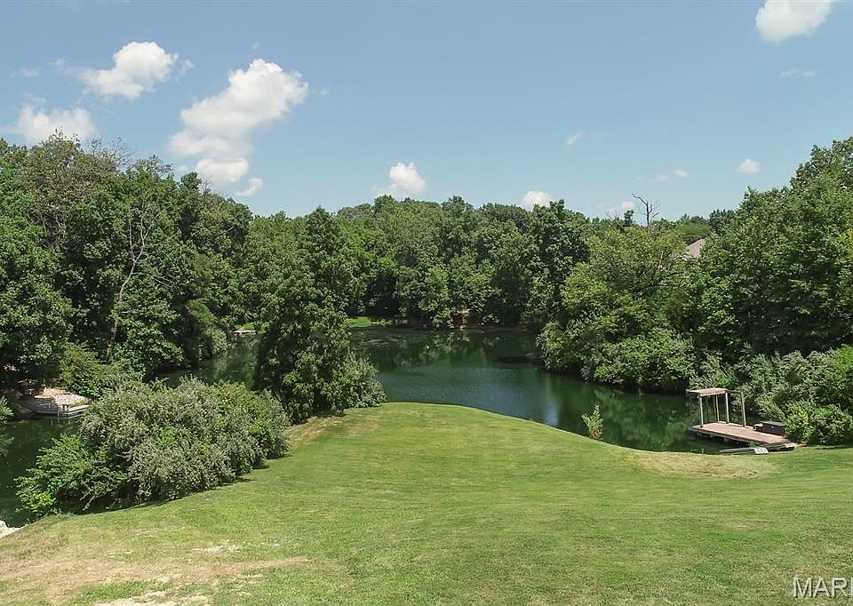 1st image of 120 Fortress Dr