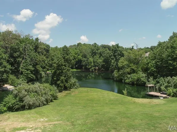 120 Fortress Dr, O Fallon, IL 62269