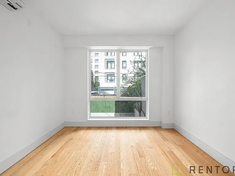 319 Lenox Rd #3C — Photo 8