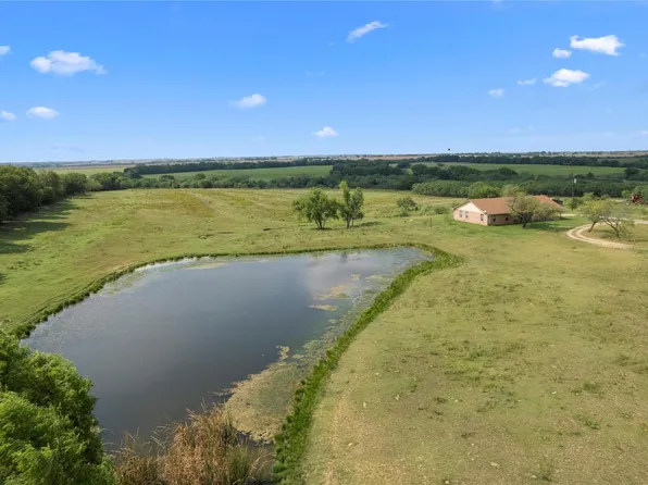 771 Hcr 2233, West, TX 76691