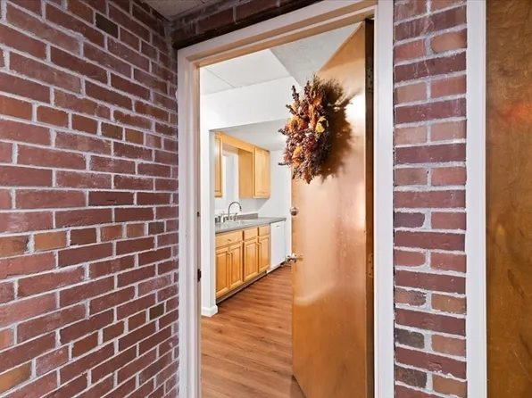 65 Webster St APT 110, Weymouth, MA 02190