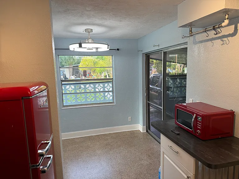 214 Graham St — Photo 21