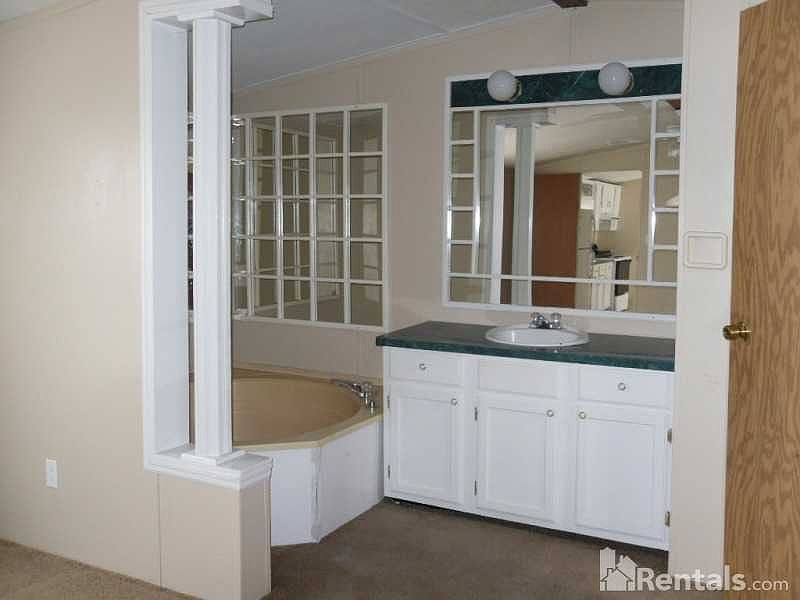 2nd image of 811 Ray Krebbs Dr